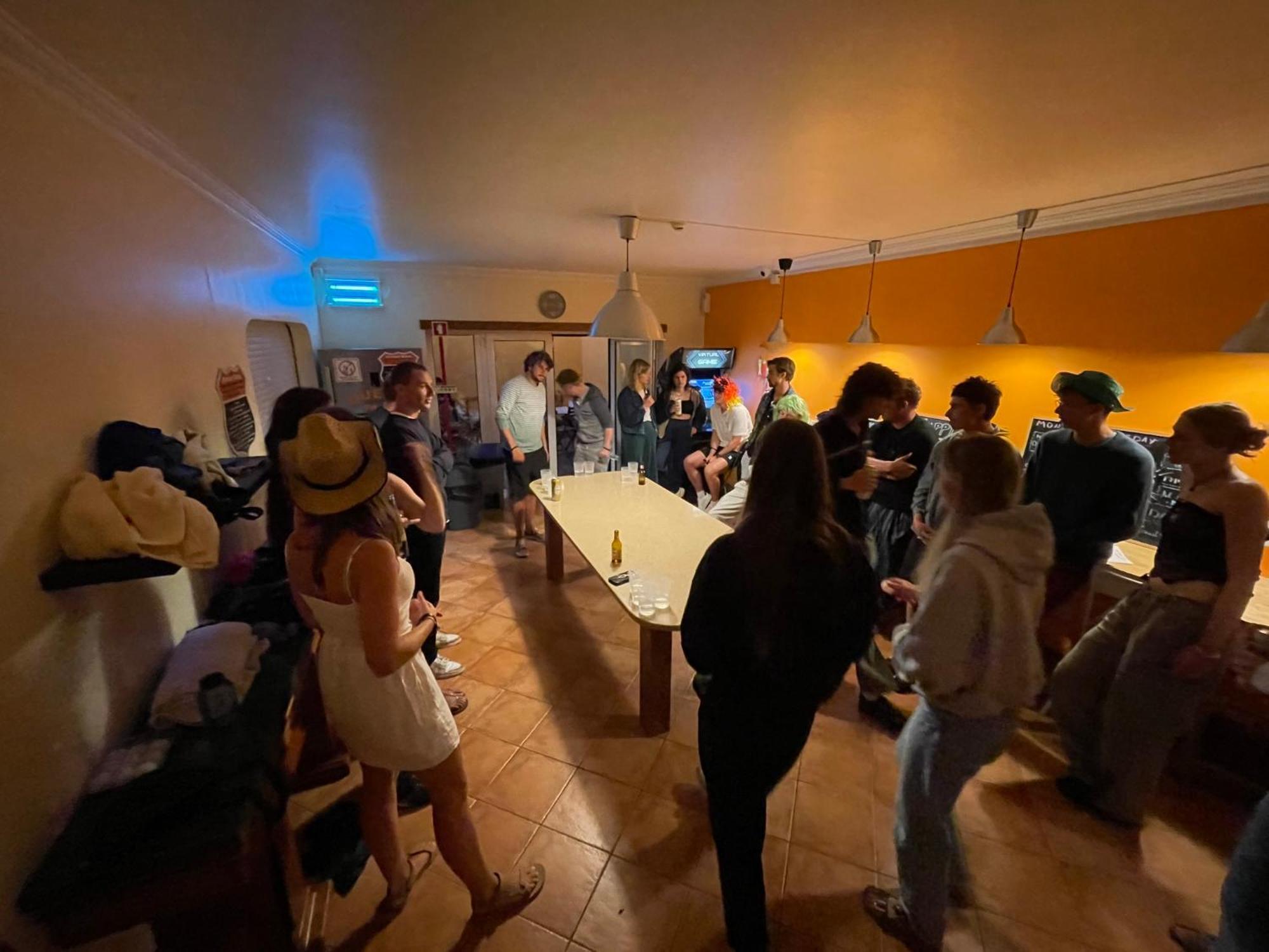 33 Hostel 巴勒尔 外观 照片