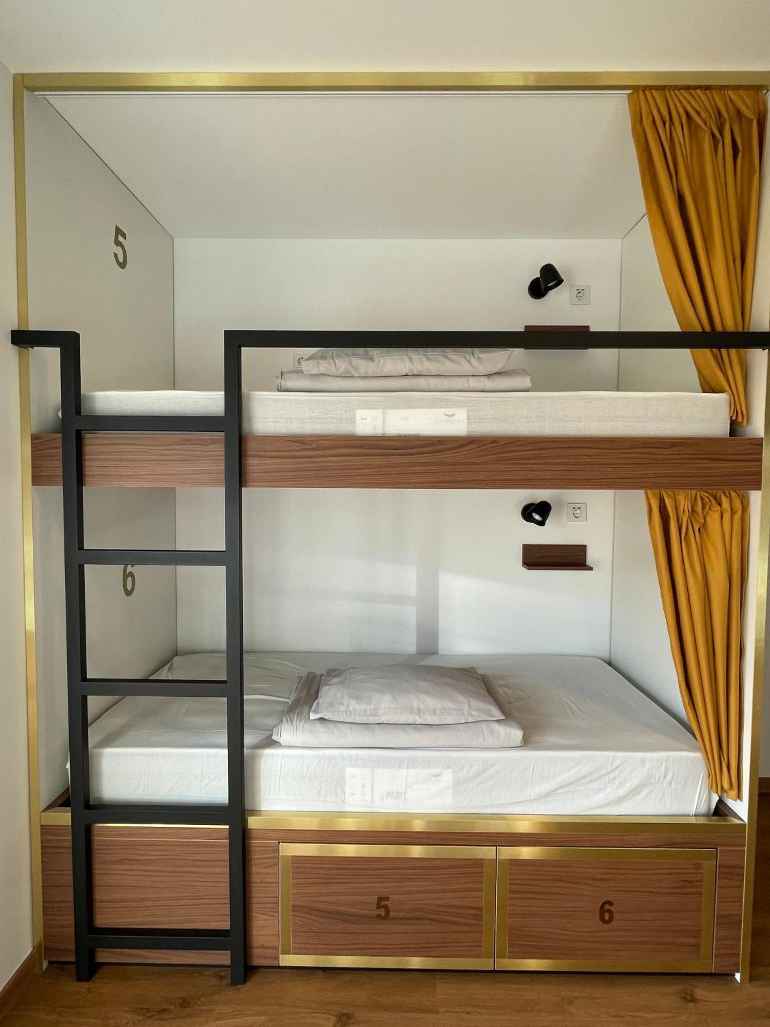 33 Hostel 巴勒尔 外观 照片
